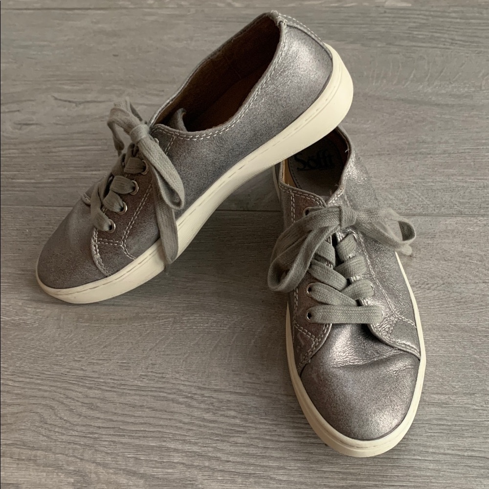 Sofft Shimmering Gray Lace-Up Leather Sneakers - Picture 3 of 7